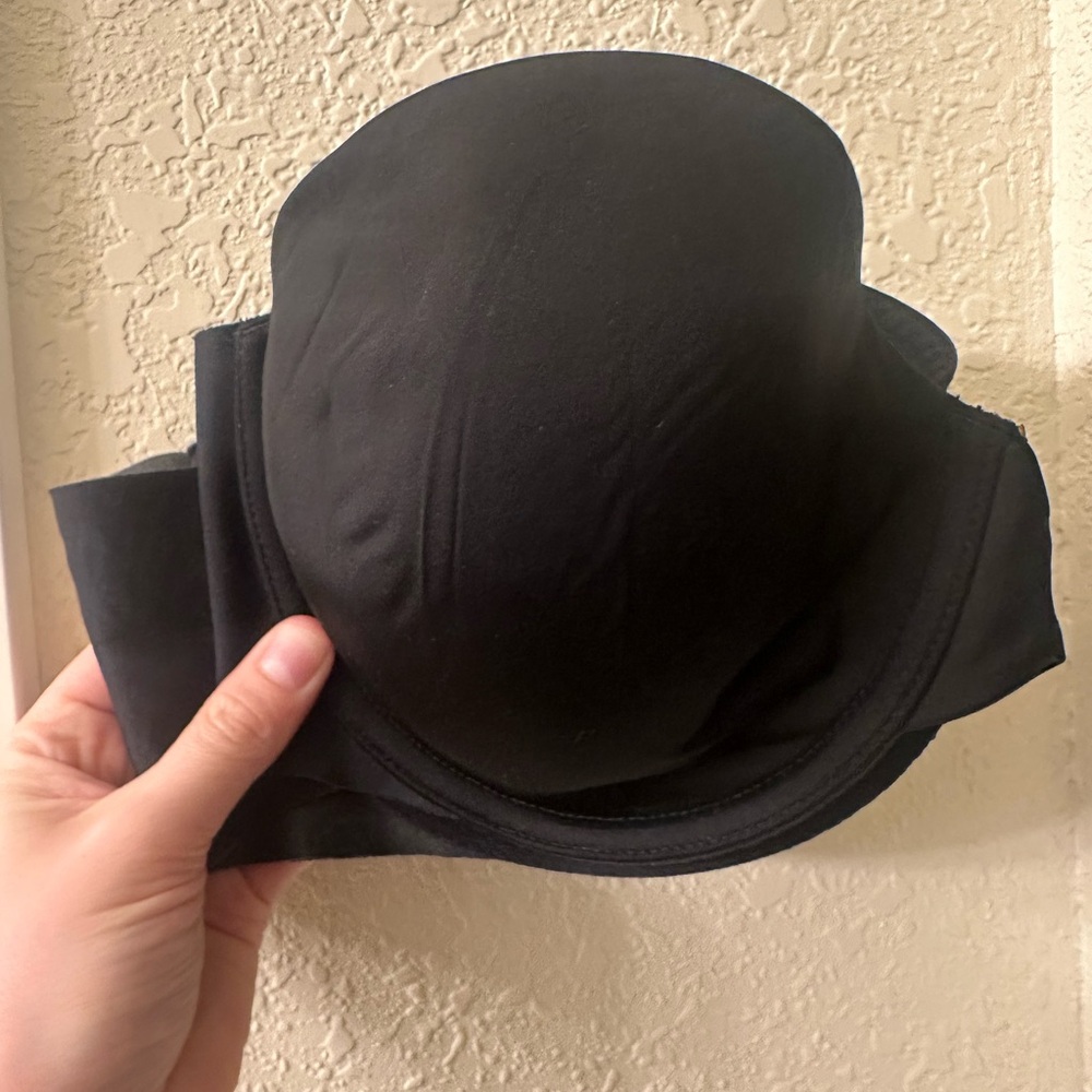 Victoria's Secret Black Strapless Push-Up Bandeau Bra - Picture 2 of 4